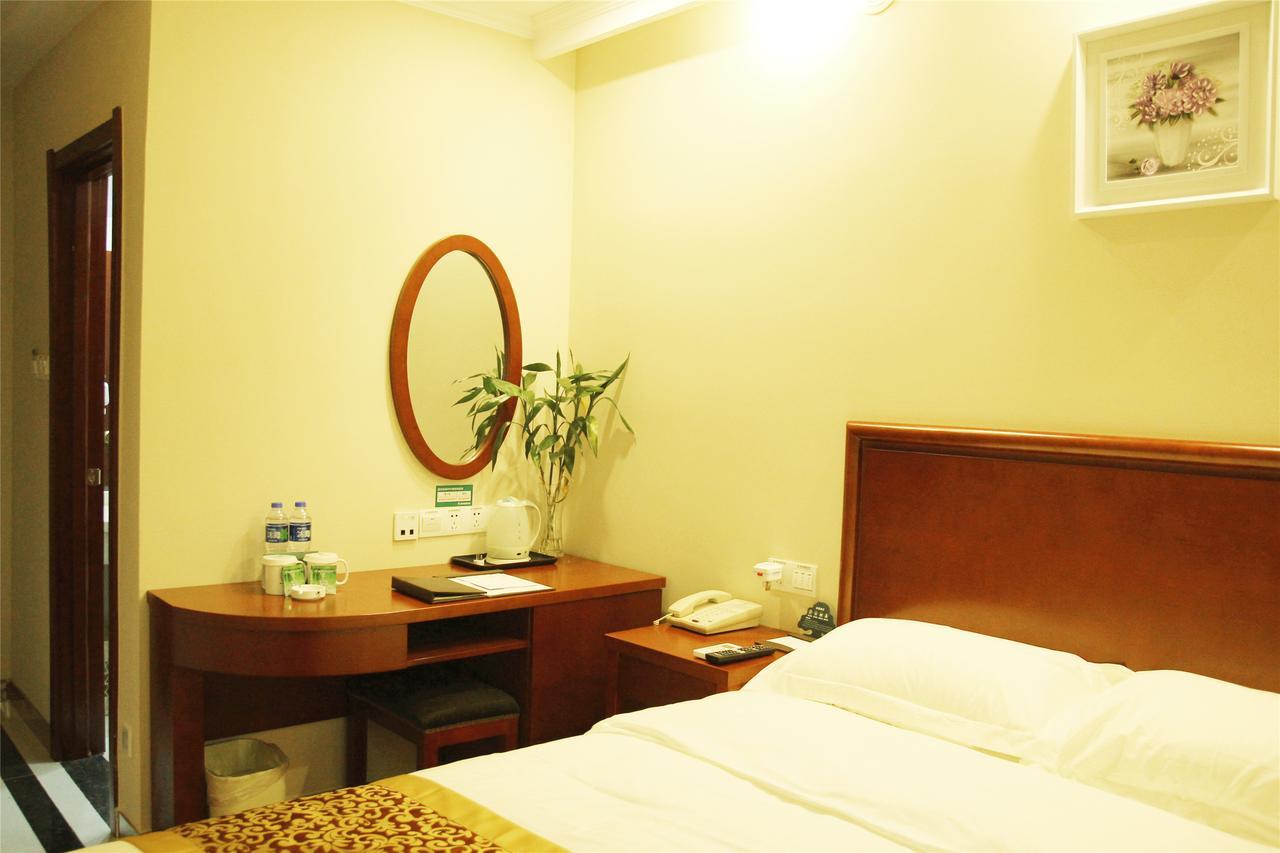 Greentree Inn Zhejiang Jinhua Yiwu International Trade City Changchun Street Shell Hotel Dış mekan fotoğraf